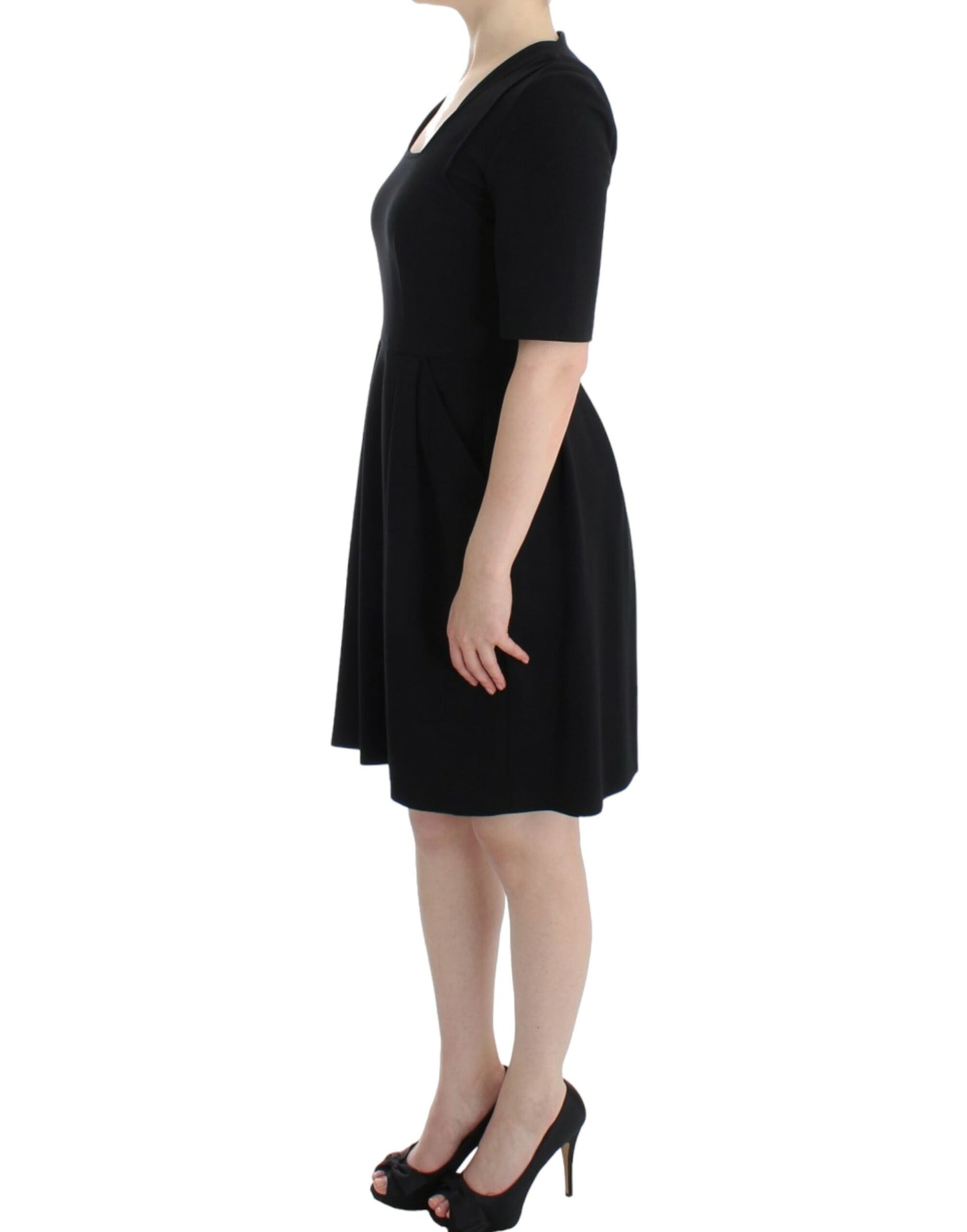 Black short sleeve venus dress