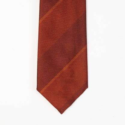 Elegant Diagonal Print Silk Tie in Red Bordeaux